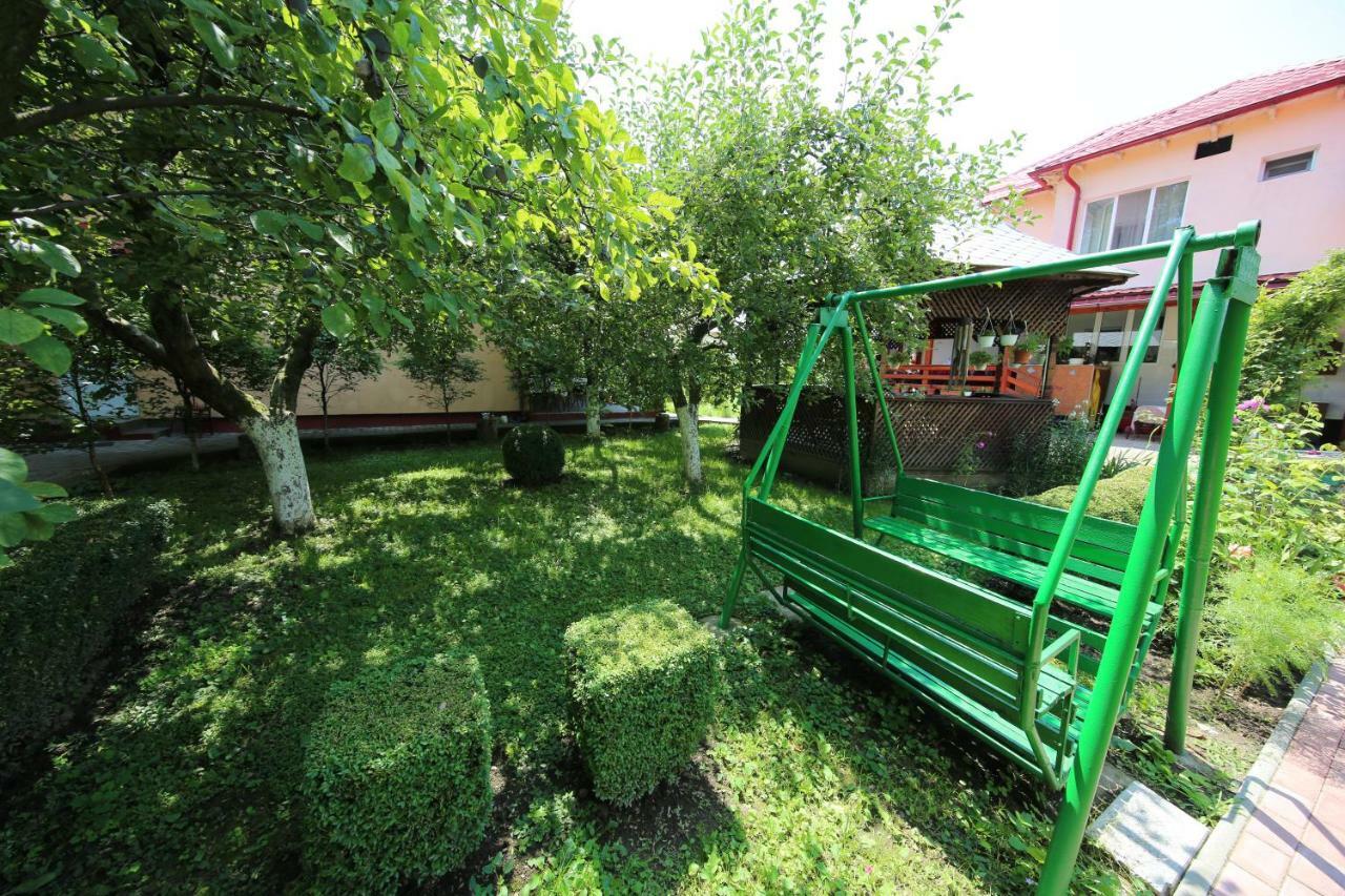 Pensiunea Criveanu Horezu Extérieur photo